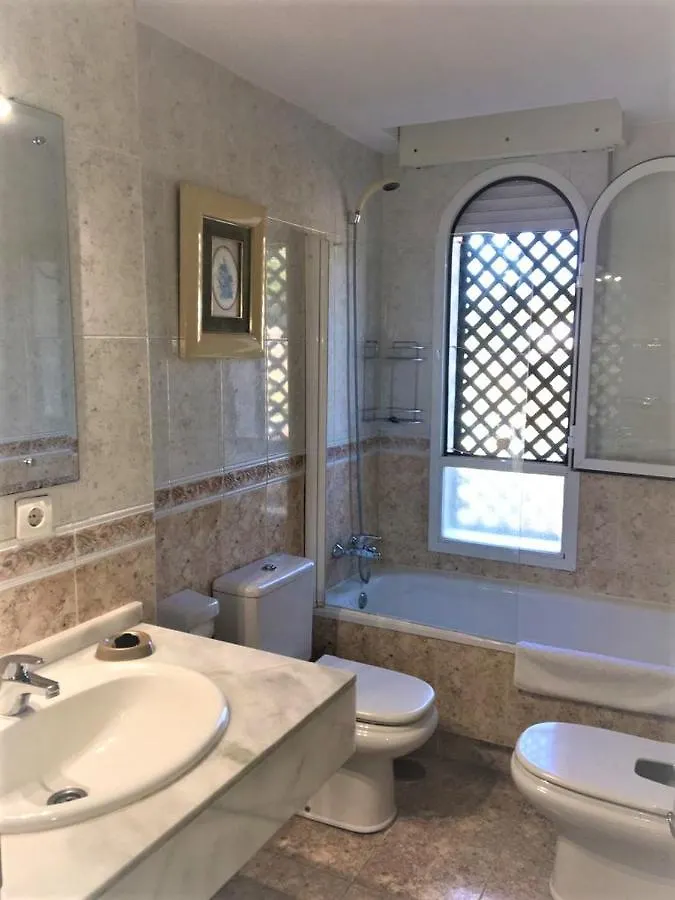 Piso A 10 Minutos Andando De Puerto Banus. Apartment Marbella Spain